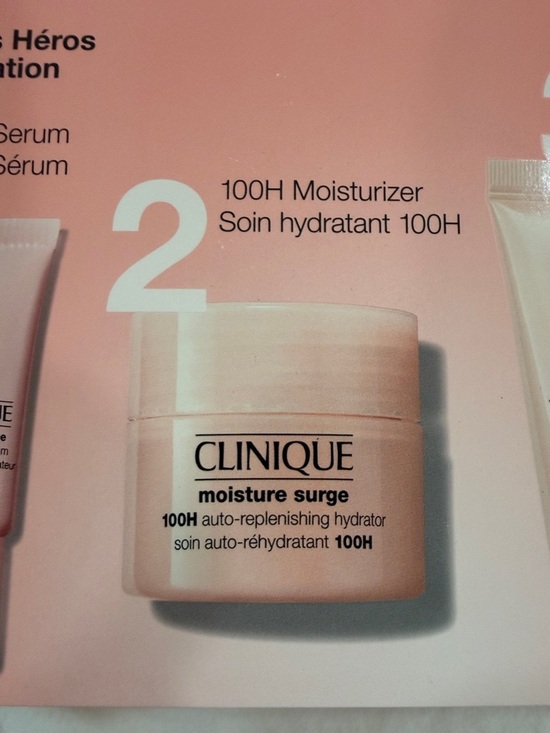 Clinique Hydration Heroes Mini Kit - Pink - Picture 3 of 7